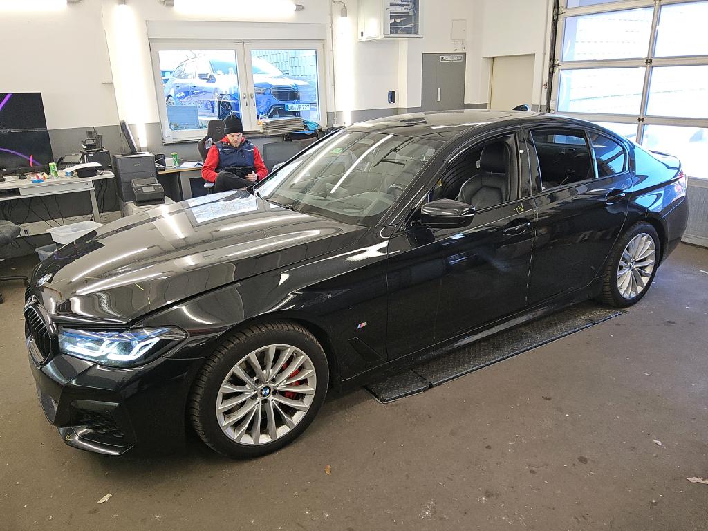 BMW 530